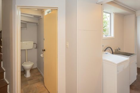 Photo of property in 1 Hollyburn Road, Hampden, 9410