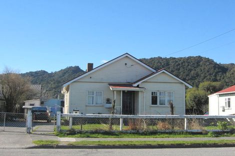 Photo of property in 71 Ward Street, Cobden, Greymouth, 7802