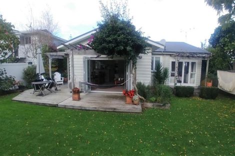 Photo of property in 2 Bruce Street, Northcote Point, Auckland, 0627