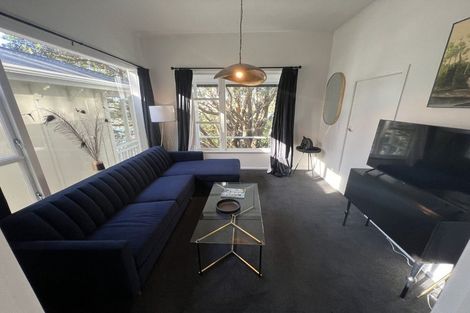 Photo of property in 35 Patanga Crescent, Thorndon, Wellington, 6011