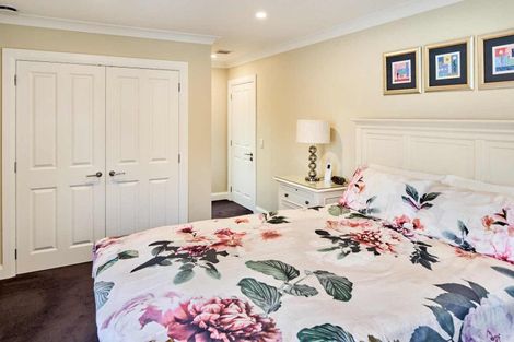 Photo of property in 2 Blundell Way, Heretaunga, Upper Hutt, 5018