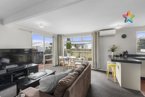 Photo of property in 2/30 Awamutu Grove, Waiwhetu, Lower Hutt, 5010