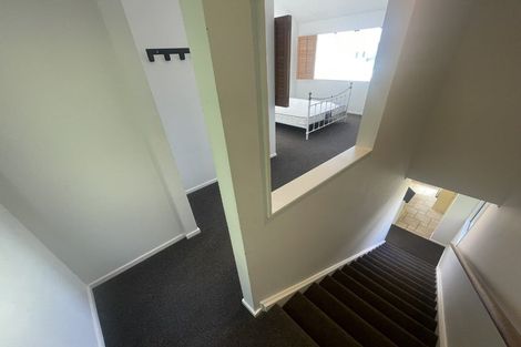 Photo of property in Fernhill Flats, 5/324 The Terrace, Te Aro, Wellington, 6011