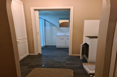 Photo of property in 8a Moera Place, Stanmore Bay, Whangaparaoa, 0932