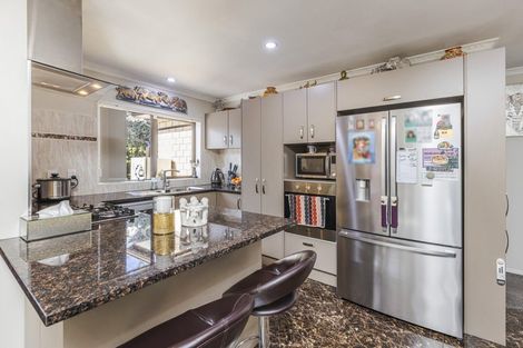 Photo of property in 50b Great South Road, Manurewa, Auckland, 2102