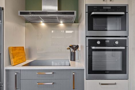 Photo of property in 15 Tableau Place, Totara Vale, Auckland, 0629