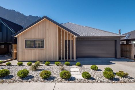 Photo of property in 19 Grain Close, Jacks Point, 9371