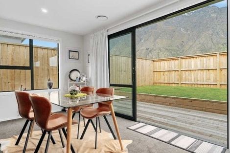 Photo of property in 53 Howden Drive, Jacks Point, 9371