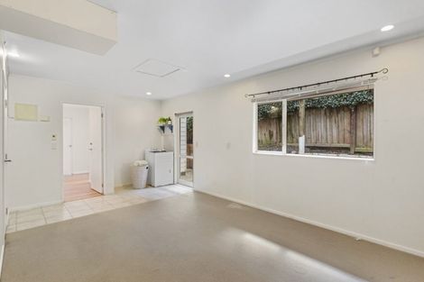 Photo of property in 4 Vida Place, Howick, Auckland, 2014