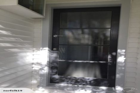 Photo of property in 98 Melbourne Road, Island Bay, Wellington, 6023