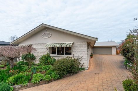 Photo of property in 12 Rewa Place, Lansdowne, Masterton, 5810