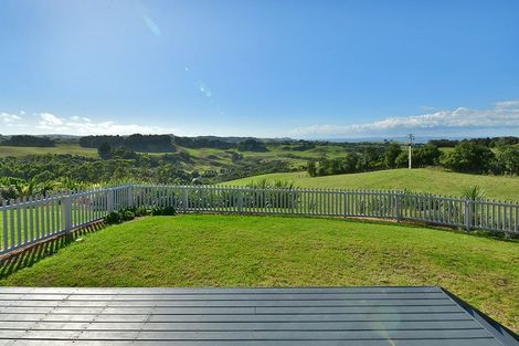 Photo of property in 21 Shine Road, South Head, Helensville, 0874