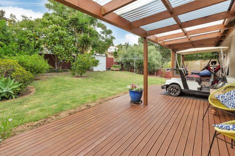 Photo of property in 15 Tarewa Road, Morningside, Whangarei, 0110