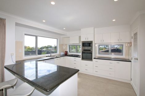 Photo of property in 1/29 Hauraki Road, Hauraki, Auckland, 0622