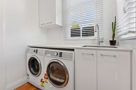 Photo of property in 27 Clifford Avenue, Merivale, Christchurch, 8014