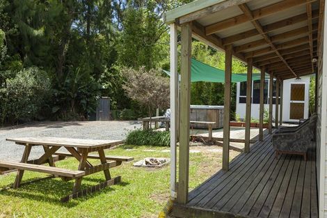 Photo of property in 25 Paradise Road, Coopers Beach, 0420