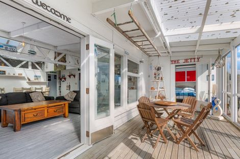 Photo of property in 2a Andresen Street, Foxton Beach, Foxton, 4815