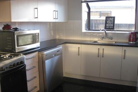 Photo of property in 12 Tiller Close, Kelvin Grove, Palmerston North, 4414