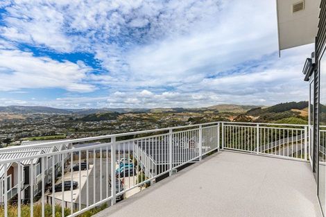 Photo of property in 18 Kopua Place, Whitby, Porirua, 5024