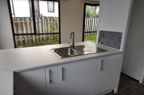 Photo of property in 1 Mona Vale, West Harbour, Auckland, 0618