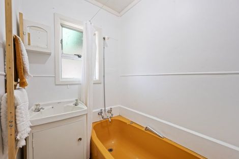 Photo of property in 155 School Road, Clive, 4102