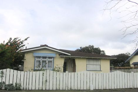 Photo of property in 27 Kingswood Street, Takaro, Palmerston North, 4412