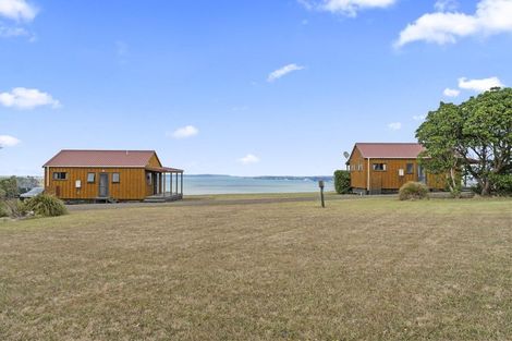 Photo of property in 986 Tinopai Road, Tinopai, Matakohe, 0593