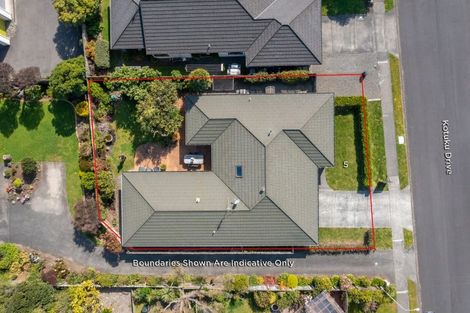 Photo of property in 5 Kotuku Drive, Paraparaumu Beach, Paraparaumu, 5032