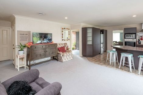 Photo of property in 522 Great South Road, Rosehill, Papakura, 2113