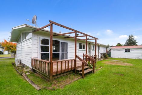 Photo of property in 7 Darroch Street, Fairy Springs, Rotorua, 3015