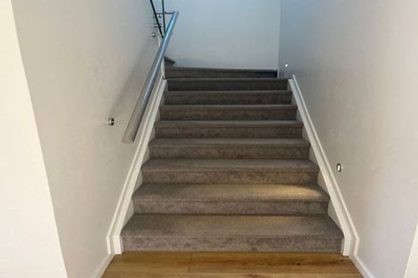 Photo of property in 5d Sorrel Crescent, Bucklands Beach, Auckland, 2012