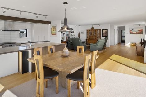 Photo of property in 8 Hari Way, Mapua, 7005