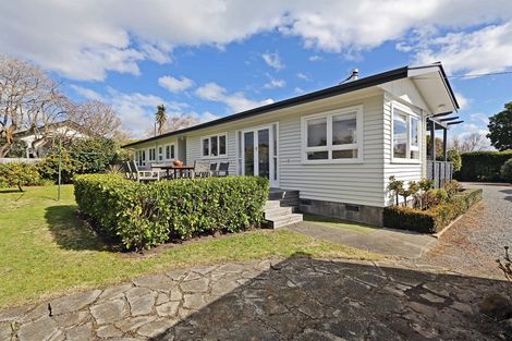 Photo of property in 27 Breadalbane Road, Havelock North, 4130
