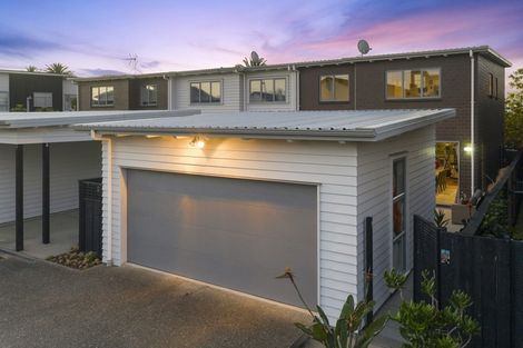 Photo of property in 87 Buckley Avenue, Hobsonville, Auckland, 0616