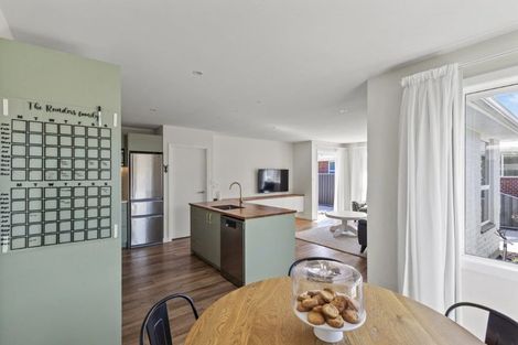 Photo of property in 8 Pahau Place, Cracroft, Christchurch, 8025