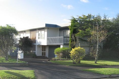 Photo of property in 21 Chatswood Grove, Chatswood, Auckland, 0626