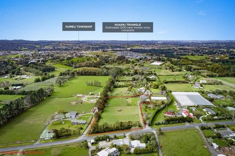 Photo of property in 53 Motu Road, Kumeu, 0891
