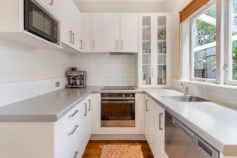 Photo of property in 106a Atkin Avenue, Mission Bay, Auckland, 1071