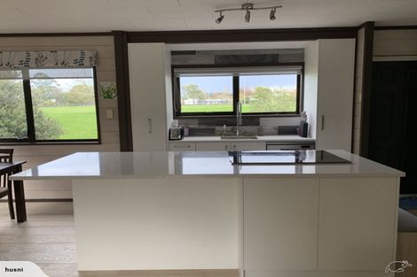 Photo of property in 2/7 Wyman Place, Pakuranga Heights, Auckland, 2010