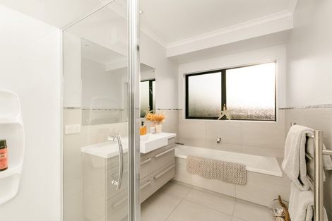 Photo of property in 11 Creda Road, Wattle Downs, Auckland, 2103