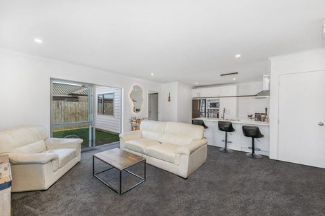 Photo of property in 4 Kutukutu Street, Takanini, 2112