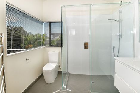 Photo of property in 17a Duncansby Road, Stanmore Bay, Whangaparaoa, 0932