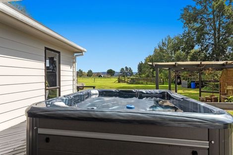 Photo of property in 108 Kawerau Road, Putauaki, Whakatane, 3192