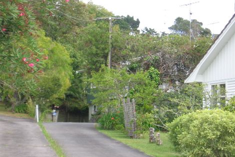 Photo of property in 2/30 Lyons Avenue, Murrays Bay, Auckland, 0630