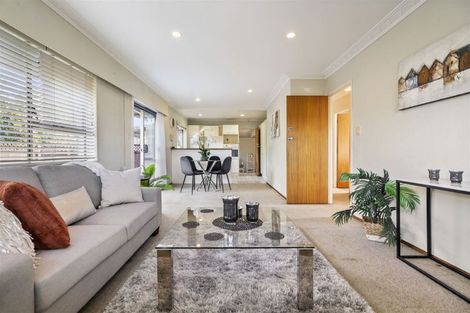 Photo of property in 2/32 Opaheke Road, Papakura, 2110