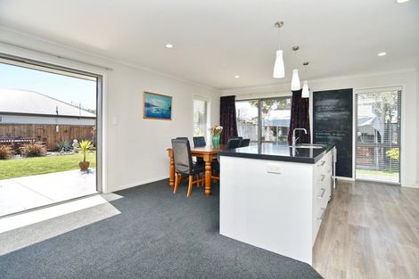 Photo of property in 34 Puhara Avenue, Parklands, Christchurch, 8083