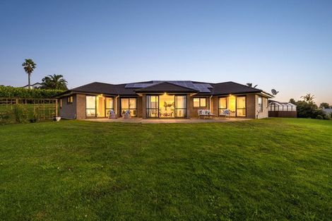 Photo of property in 3 Cranleigh Way, Bombay, 2675