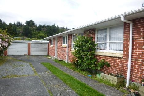 Photo of property in 2/8 Oregon Drive, Maoribank, Upper Hutt, 5018