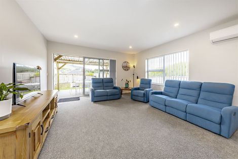 Photo of property in 2 Muirhill Place, Pokeno, 2402