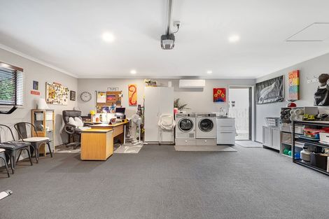 Photo of property in 6 Stonebridge Park Drive, Holdens Bay, Rotorua, 3010